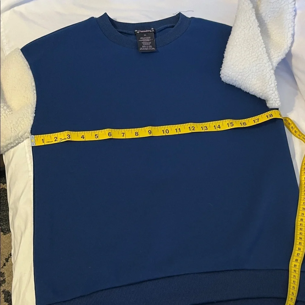 Xtraordinary stylish blue